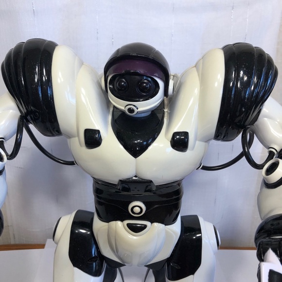 Robosapien RC Wowwee Interactive Robot Toy 2004 Repair No Remote! Tested Work - Picture 2 of 8